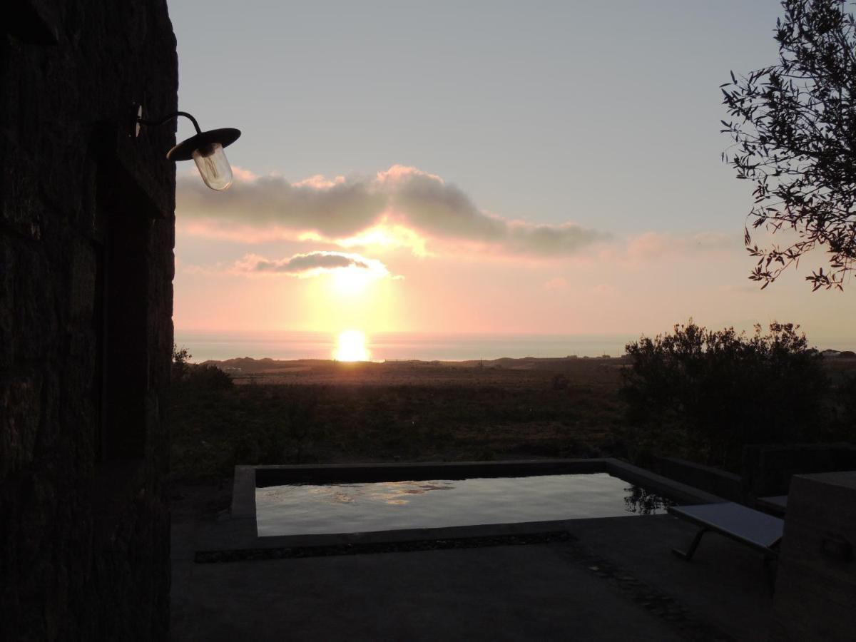 Vourvoúlos Villa Apaggio Santorini מראה חיצוני תמונה